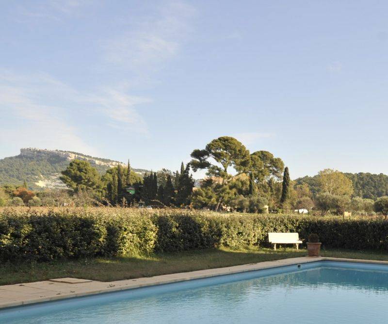 Vente villa de plain pied T4/5 Cassis en campagne, entoure de vignes, piscine